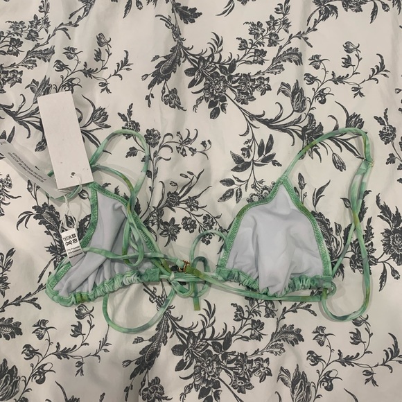 HEAVY MANNERS MISS KITS FRONT TIE BIKINI TOP - Picture 5 of 6